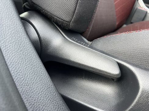 Used 2024 Toyota Corolla SE FWD image 25
