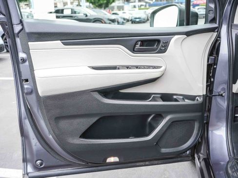 Used 2025 Honda Odyssey EX-L image 23