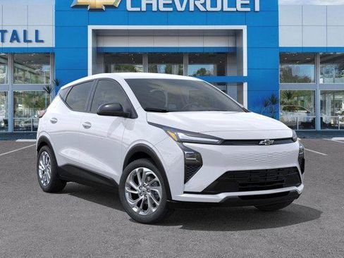 Used 2027 Chevrolet Bolt LT w/ Comfort Package FWD image 7