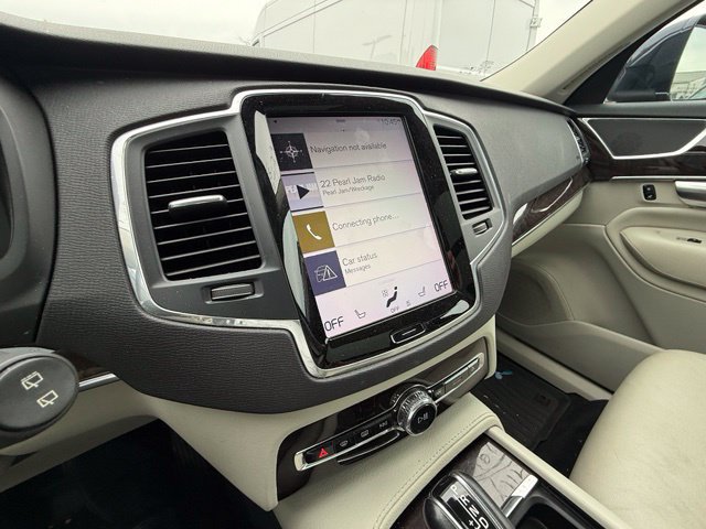 Used 2019 Volvo XC90 T5 Momentum w/ Protection Package Premier AWD/4WD image 14