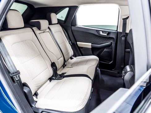 Used 2020 Ford Escape SE Sport image 34