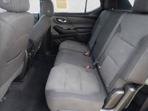 Used 2023 Chevrolet Traverse LT AWD/4WD image 10
