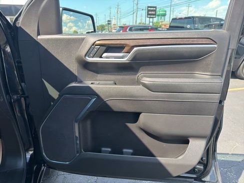 Used 2024 GMC Sierra 1500 Elevation AWD/4WD image 17