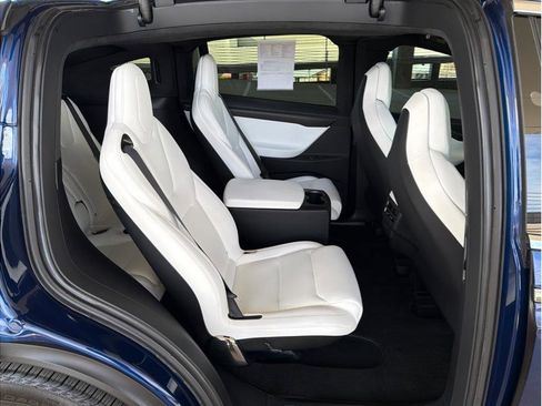 Used 2018 Tesla Model X 100D image 14