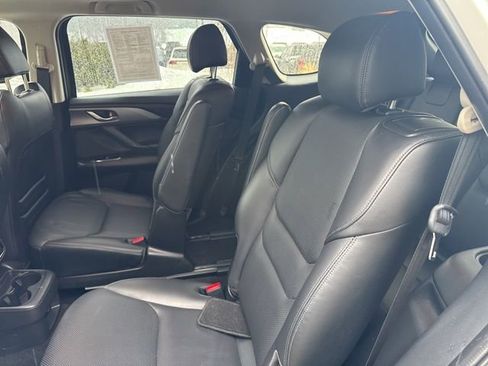 Used 2023 MAZDA CX-9 Touring image 28