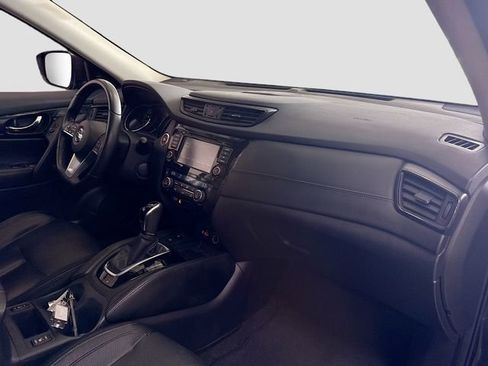 Used 2019 Nissan Rogue SL image 29