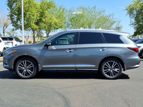 Used 2017 INFINITI QX60 Luxe w/ Deluxe Technology Package AWD/4WD image 2