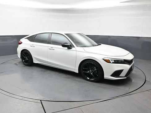 Used 2024 Honda Civic Sport image 8