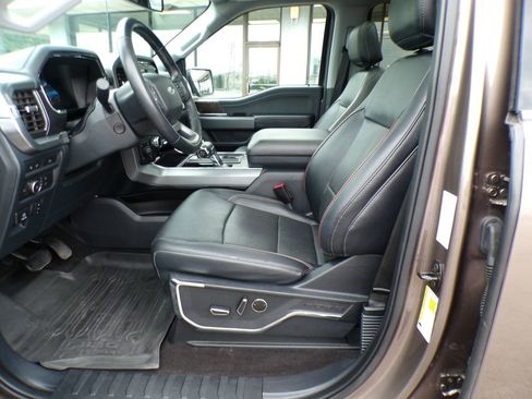 Used 2022 Ford F150 Lariat w/ Equipment Group 502A High image 16