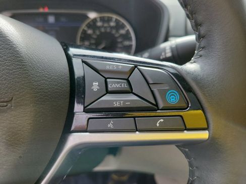 Used 2023 Nissan Altima 2.5 SV w/ SV Premium Package image 25