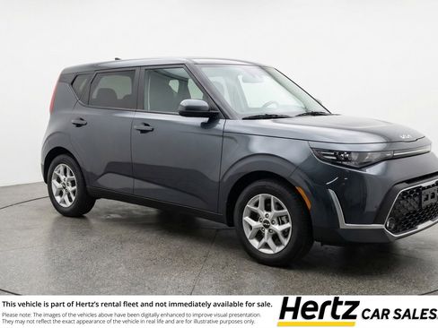 Used 2025 Kia Soul LX w/ LX Technology Package image 1