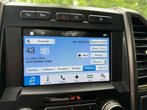 Used 2018 Ford F150 Raptor w/ Equipment Group 802A Luxury AWD/4WD image 25