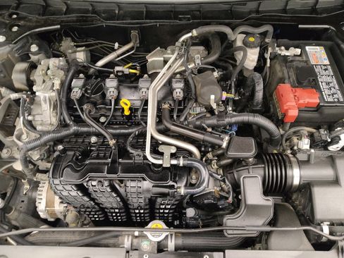 Used 2024 Nissan Altima 2.5 SV image 30