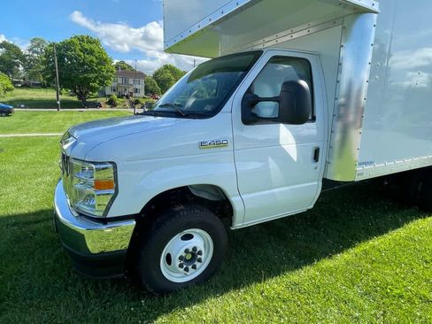 New 2024 Ford E-450 and Econoline 450 Super Duty w/ Power Windows & Locks Group image 5