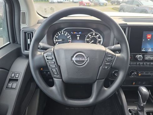 New 2025 Nissan Frontier S image 18