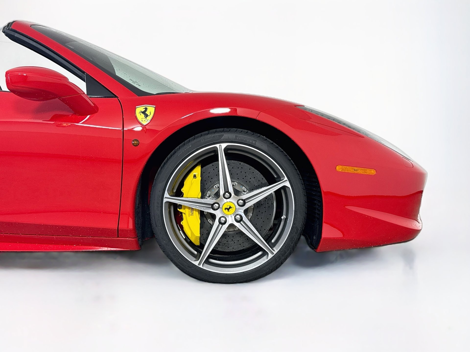 Certified 2013 Ferrari 458 Spider RWD image 23