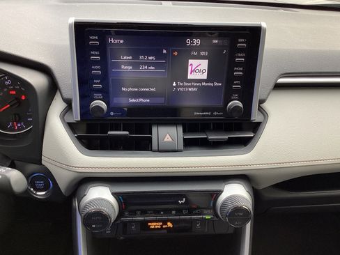 Used 2019 Toyota RAV4 XLE image 14