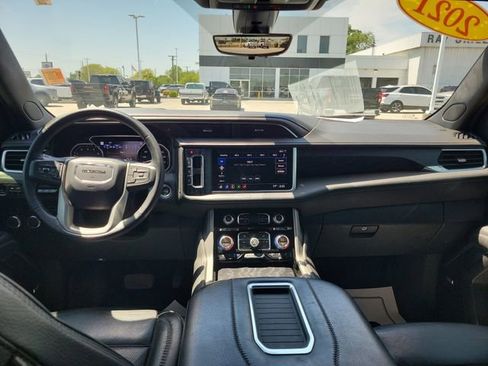 Used 2021 GMC Yukon Denali w/ Denali Ultimate Package AWD/4WD image 12