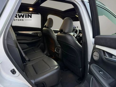 Used 2019 INFINITI QX50 Essential w/ Sensory Package AWD/4WD image 27