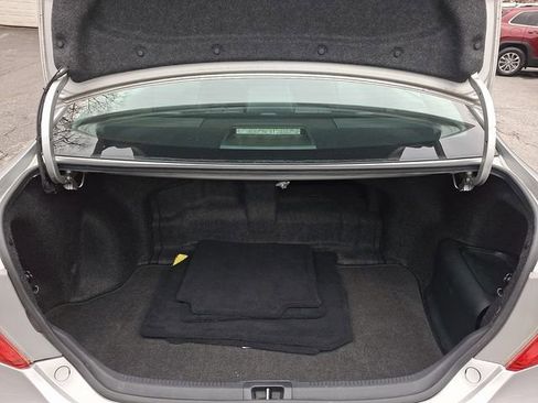 Used 2014 Toyota Camry SE w/ Moonroof Package image 32