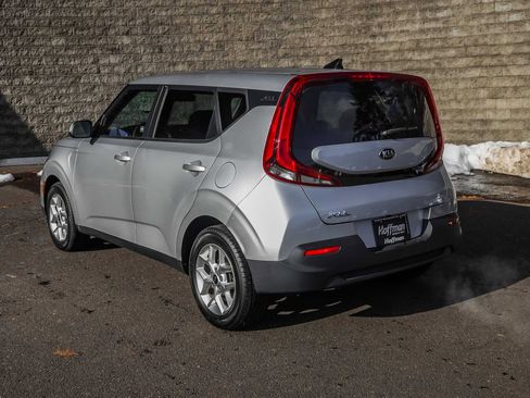 Used 2021 Kia Soul S image 9