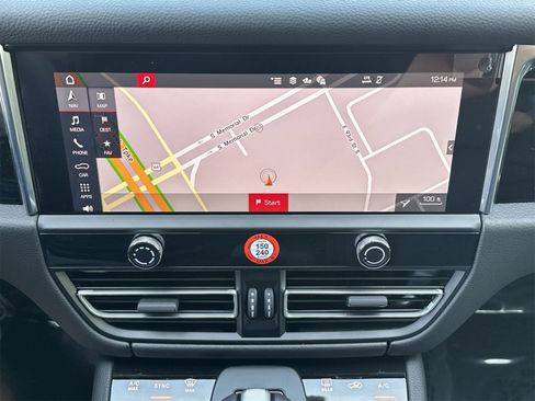 New 2025 Porsche Macan image 21