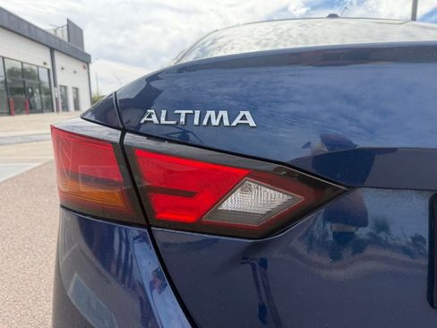 Used 2021 Nissan Altima 2.5 SR FWD image 8