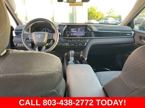 Used 2025 Toyota Camry LE w/ Convenience Package image 15