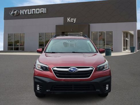 Used 2020 Subaru Outback Premium image 8