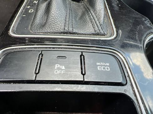 Used 2014 Kia Sorento LX FWD image 26