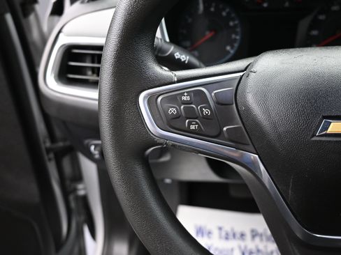 Used 2018 Chevrolet Equinox LS FWD image 12