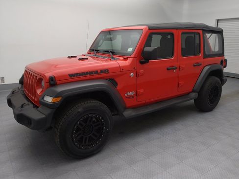 Used 2018 Jeep Wrangler Unlimited Sport AWD/4WD image 2
