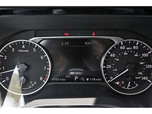 Used 2025 Nissan Pathfinder SL AWD/4WD image 9