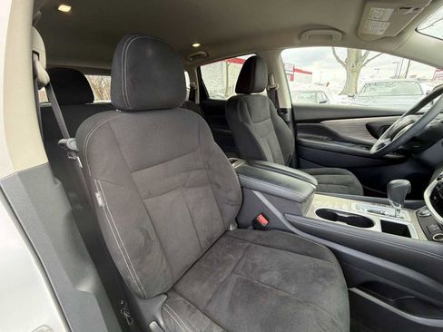 Used 2018 Nissan Murano S image 17