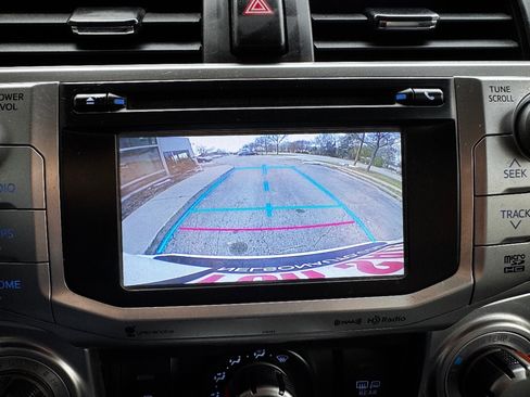 Used 2018 Toyota 4Runner SR5 Premium image 27