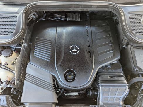 Used 2020 Mercedes-Benz GLS 450 4MATIC image 24