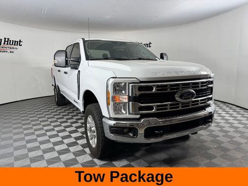 Used 2024 Ford F250 XLT w/ FX4 Off-Road Package AWD/4WD image 6