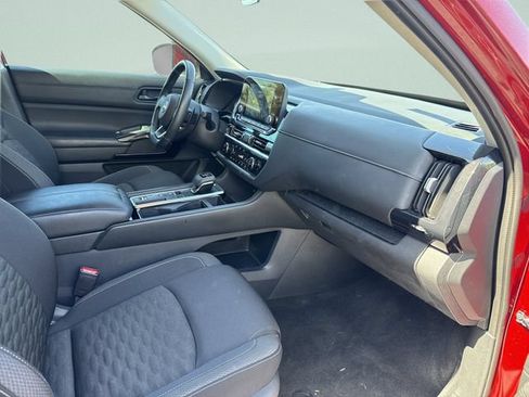 Certified 2023 Nissan Pathfinder SV FWD image 22