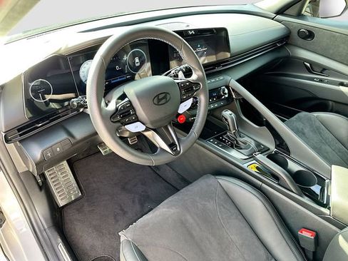 Used 2025 Hyundai Elantra N FWD image 9