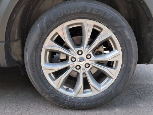Certified 2023 Ford Explorer Limited w/ Equipment Group 301A AWD/4WD image 9