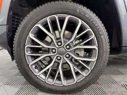 Used 2022 Jeep Grand Cherokee L Summit image 9