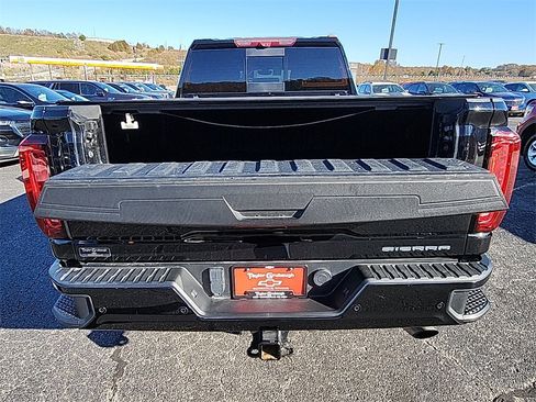 Used 2023 GMC Sierra 2500 Denali w/ Technology Package image 10