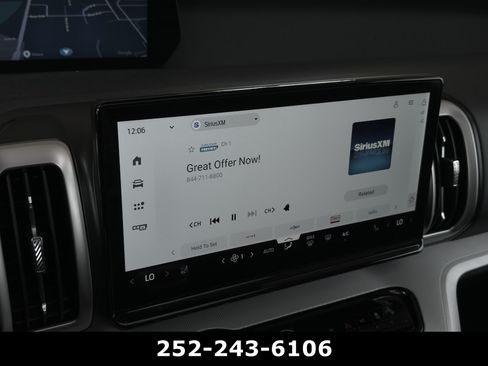 Used 2025 Ford Expedition Max Active AWD/4WD image 19
