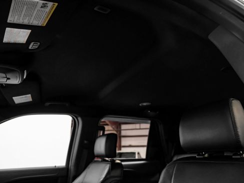 Used 2018 Ford Expedition Max XLT w/ Equipment Group 202A image 32