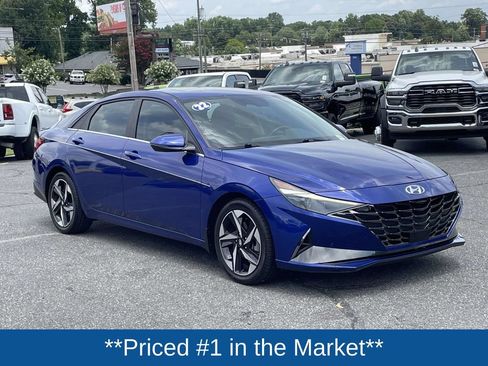 Used 2022 Hyundai Elantra Limited FWD image 2