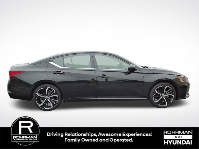 Used 2024 Nissan Altima 2.5 SR FWD image 10
