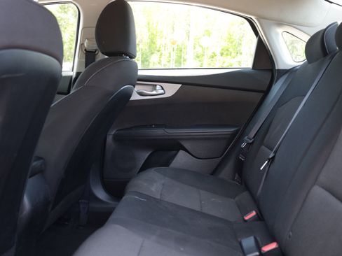 Used 2024 Kia Forte LXS FWD image 23