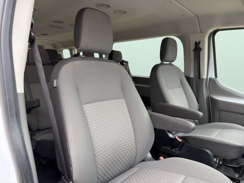 Used 2023 Ford Transit 350 XLT image 34