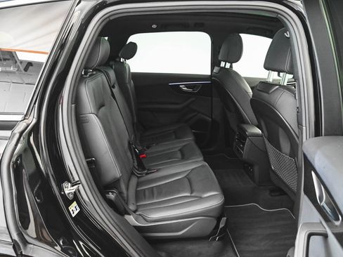 Used 2025 Audi Q7 3.0T Premium Plus AWD/4WD image 36
