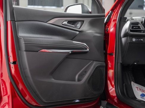 New 2026 Chevrolet Traverse LT w/ Driver Confidence Package image 39